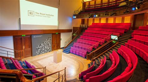 utas burberry theater